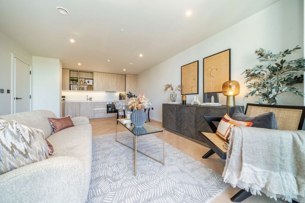 Property photo 2 of 5