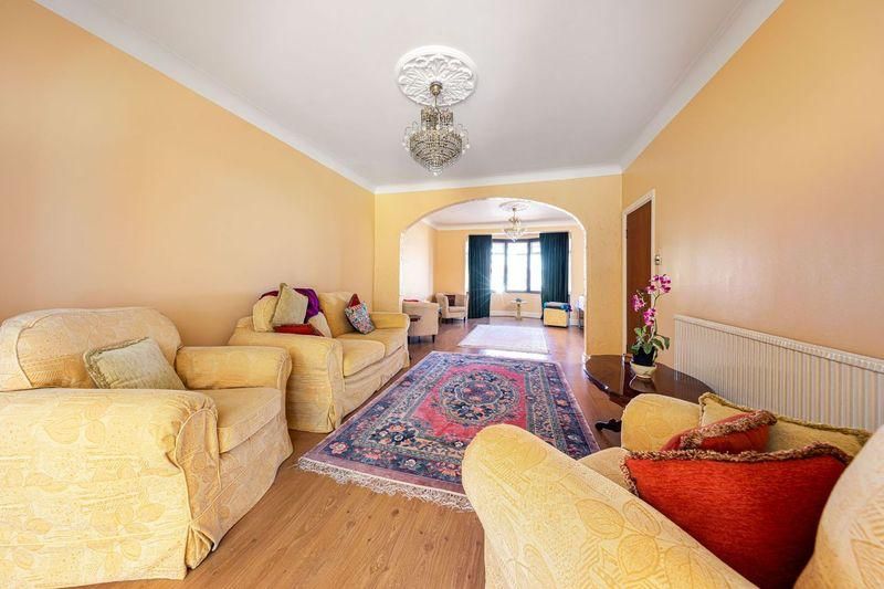 Property photo 2 of 14 Whatsapp Image 2026-08-05 At 2.49.54 Pm (5)