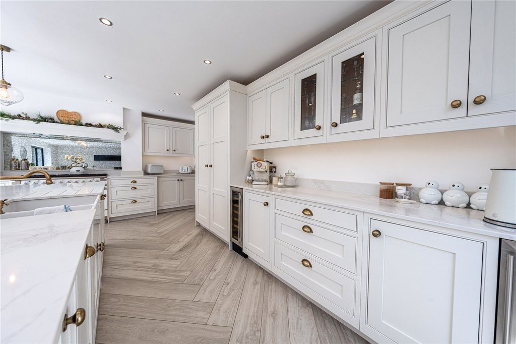 Additional image 5 of 4 bed detached house for saleCarnoustie, Tamworth, Staffordshire B77