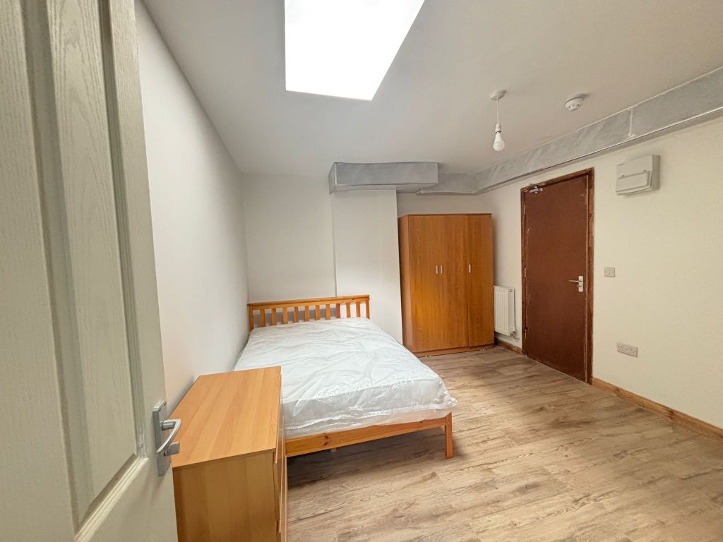 Property photo 1 of 3