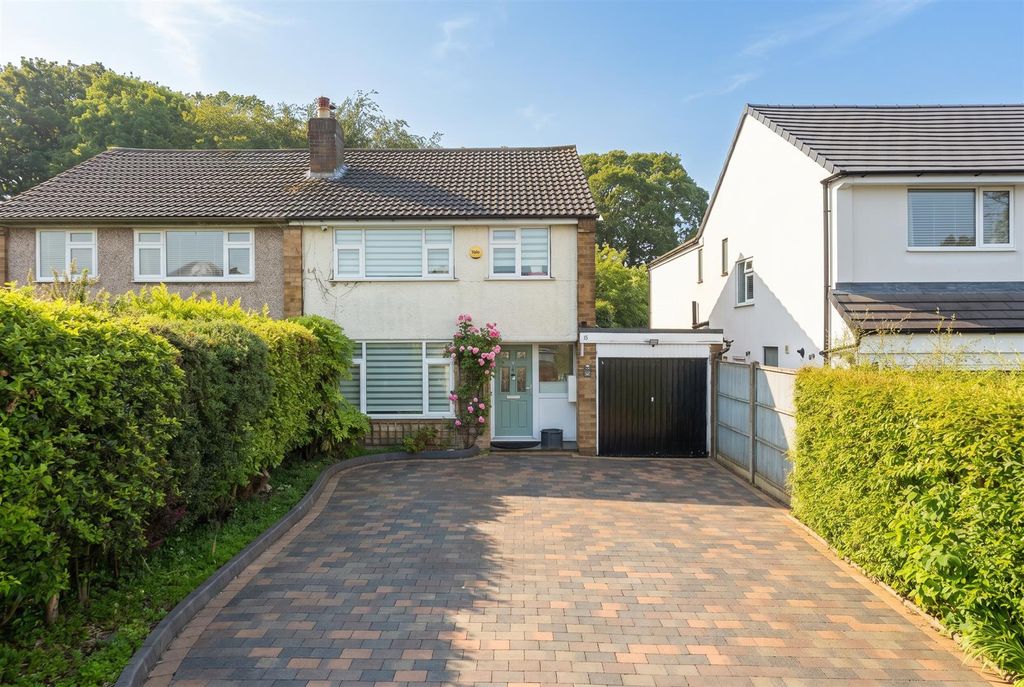 Property photo 1 of 21 15 Parklands-02_Edit.Jpg