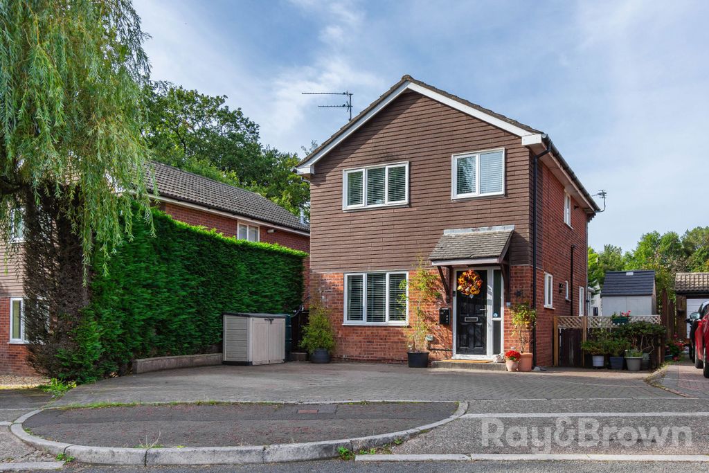 Property photo 1 of 46
