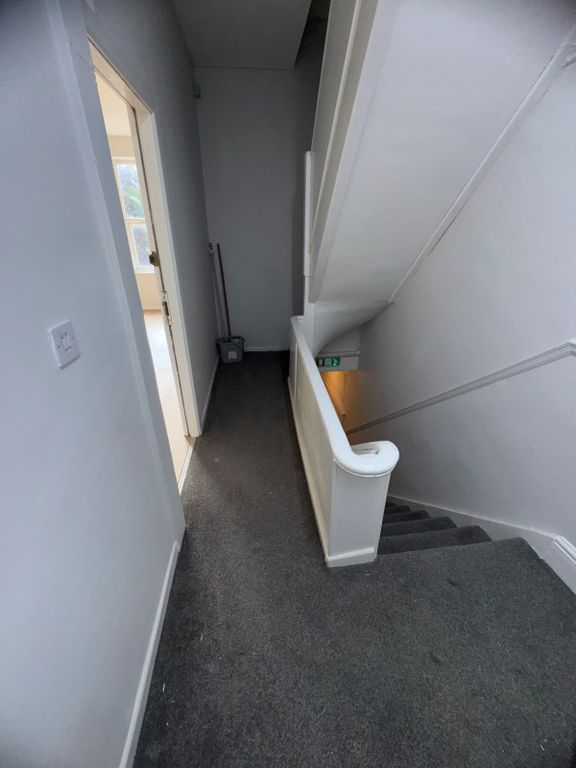 Property photo 2 of 12 Landing