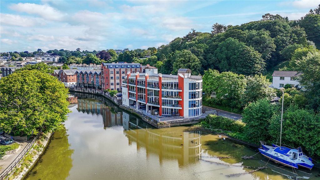 Property photo 1 of 19 Exterior Drone