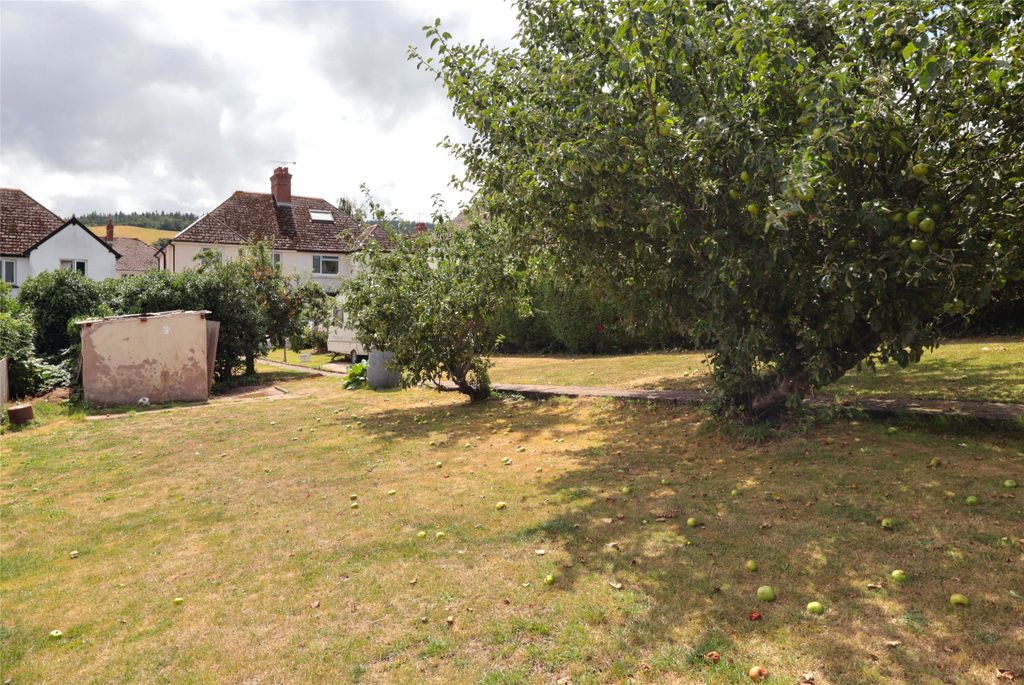 Property photo 3 of 15 3 - Picture No. 14