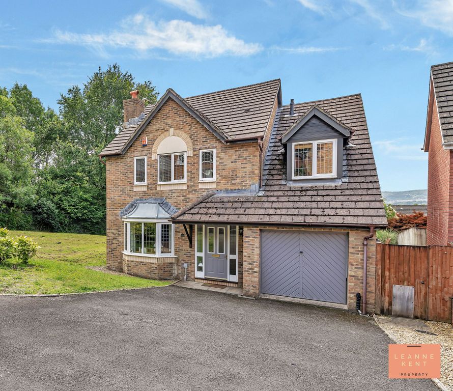 Property photo 1 of 43