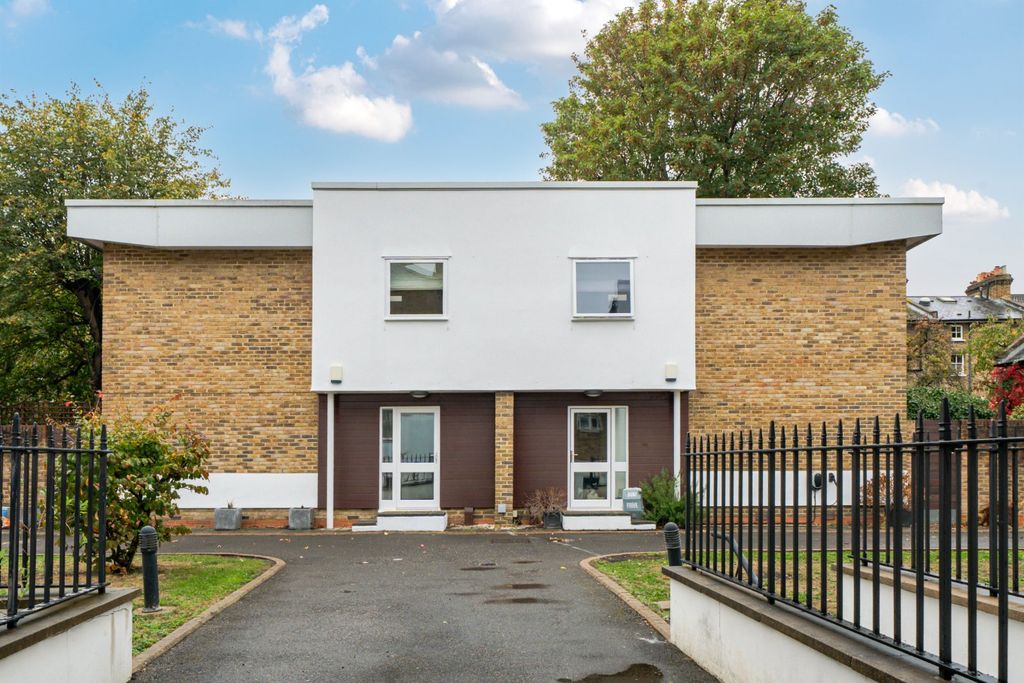 Property photo 1 of 14 Picture No. 05