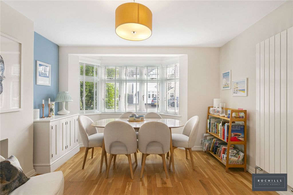 Property photo 2 of 22 Picture No. 16