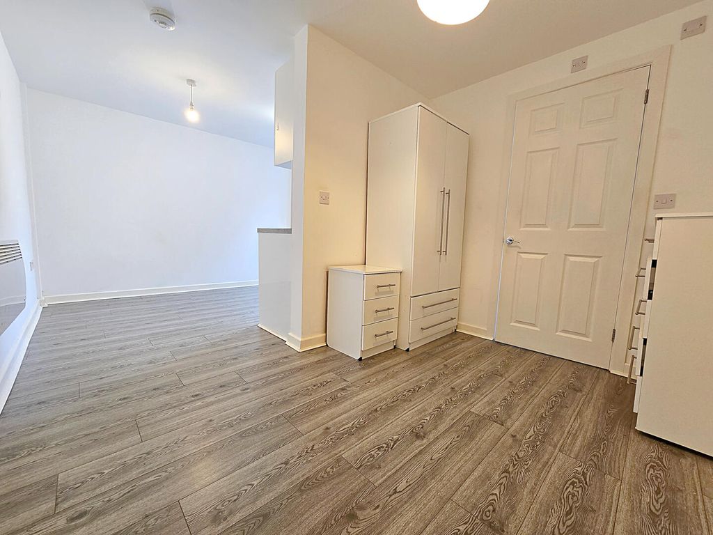 Property photo 2 of 6 Living Room