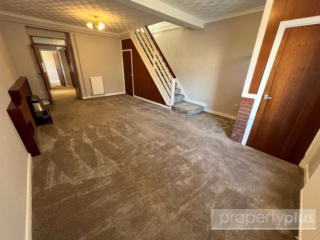 Property photo 2 of 18 Picture No. 14