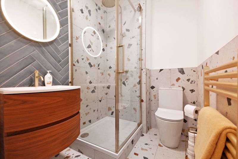 Property photo 3 of 11 Shower Room