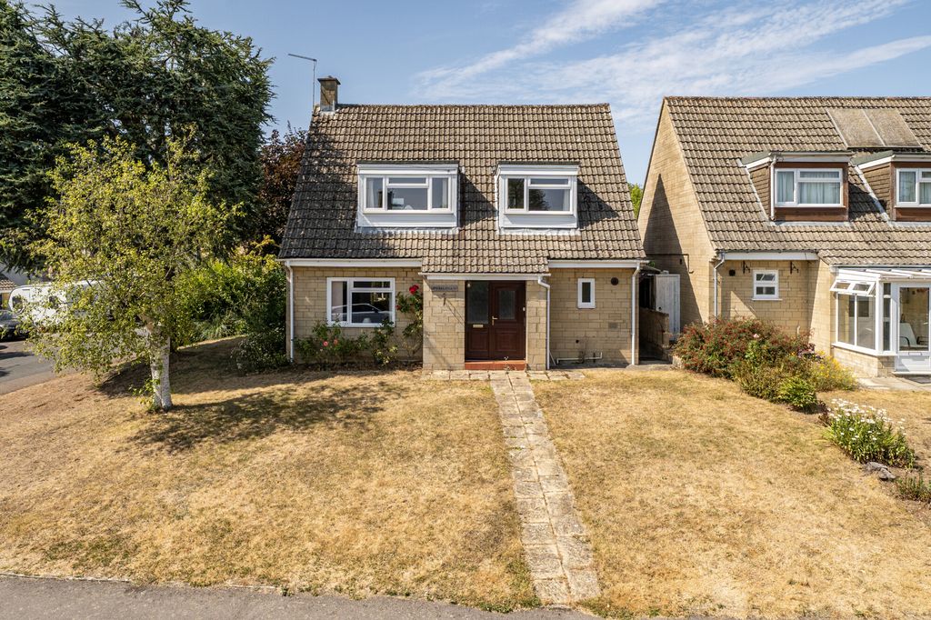Property photo 1 of 15 Front