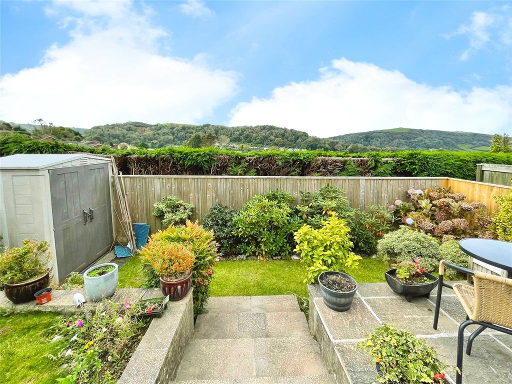 Property photo 2 of 11 Picture No. 12