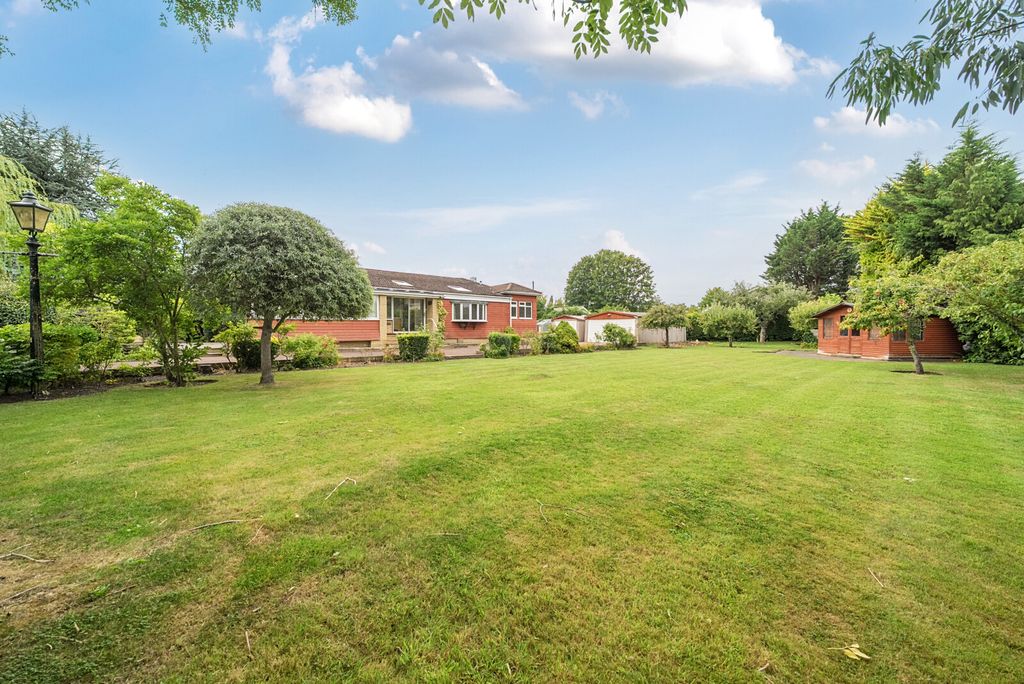 Property photo 1 of 20 1336074-3-6894E4d...