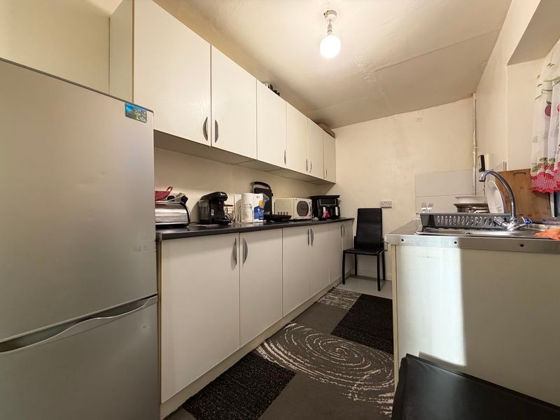 Property photo 2 of 11 Photo 11