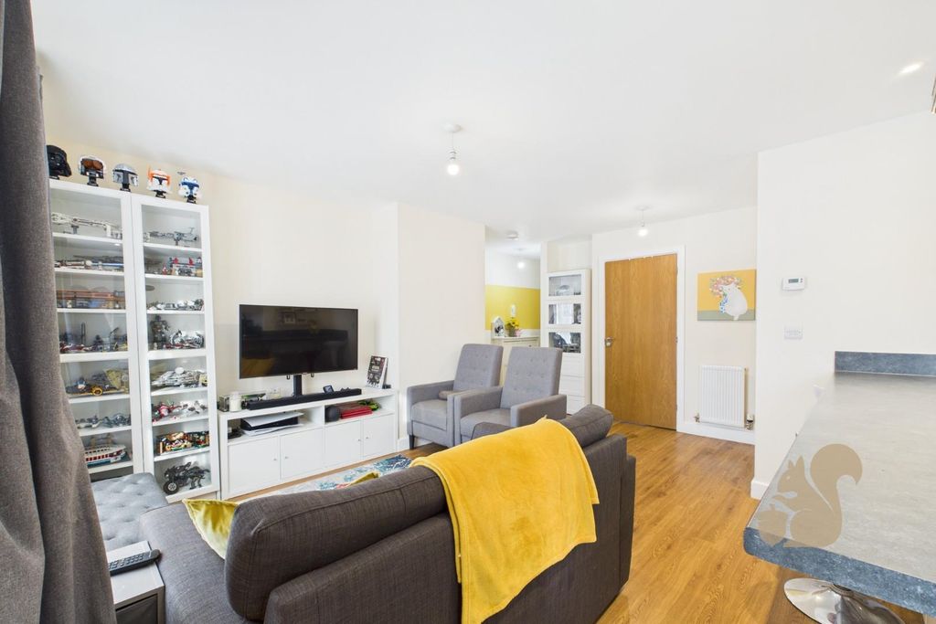 Property photo 2 of 14 Cam01659G0-Pr0643-Still005.Jpg