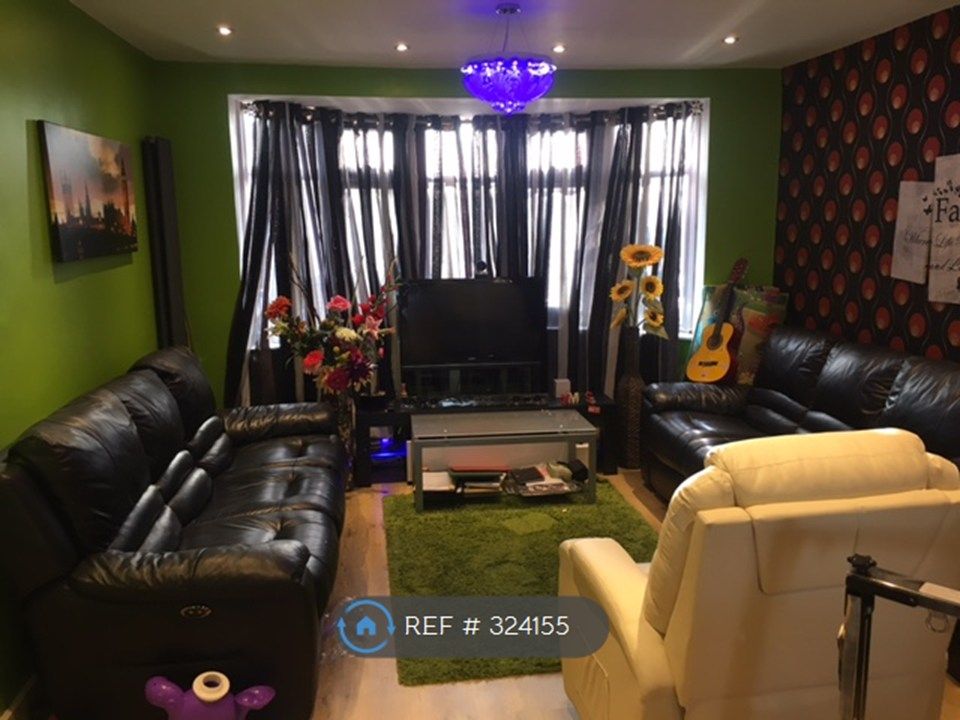 Property photo 1 of 22 Reception