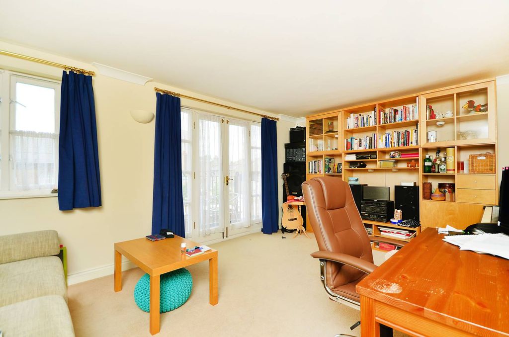 Property photo 3 of 6