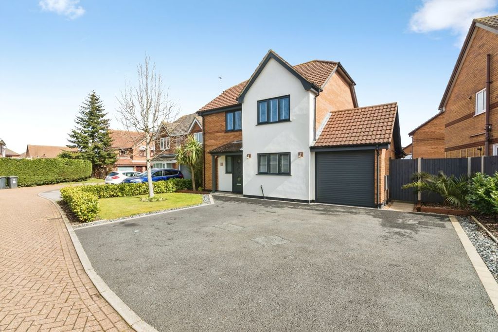 Property photo 1 of 24