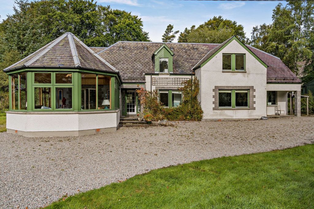 Property photo 3 of 31 The Keepers