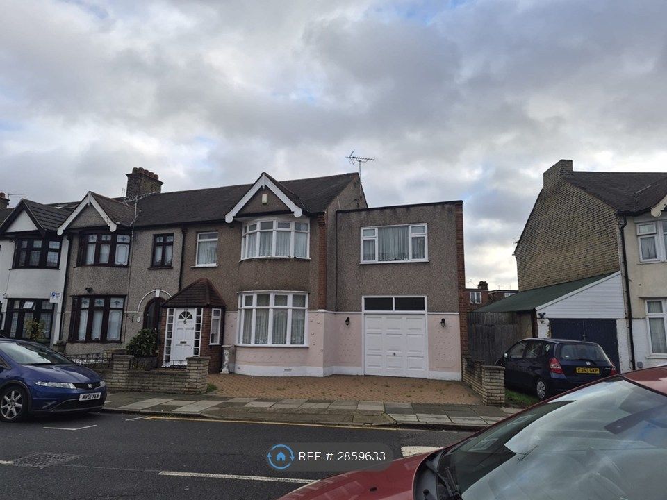 Property photo 1 of 26