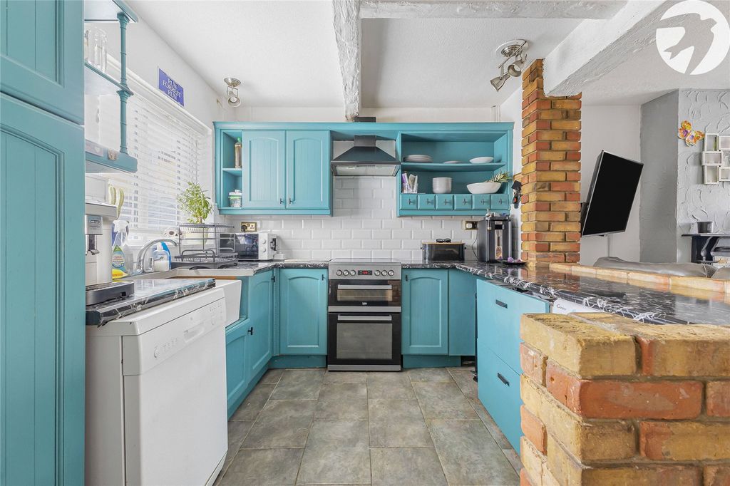 Property photo 3 of 21 Picture No. 15