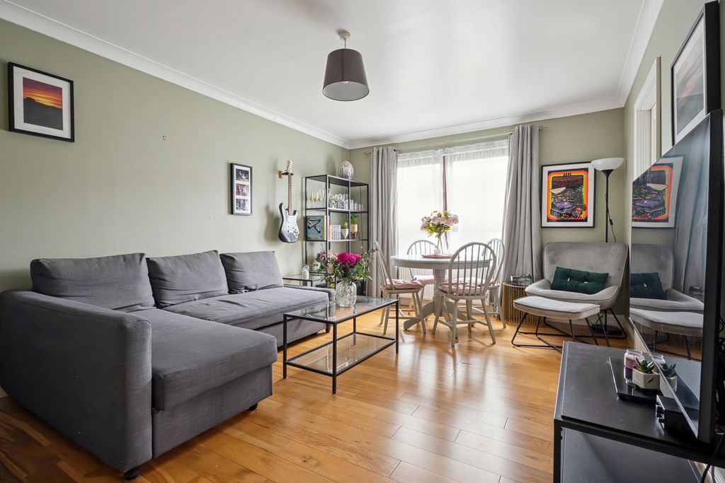 Property photo 2 of 23 2