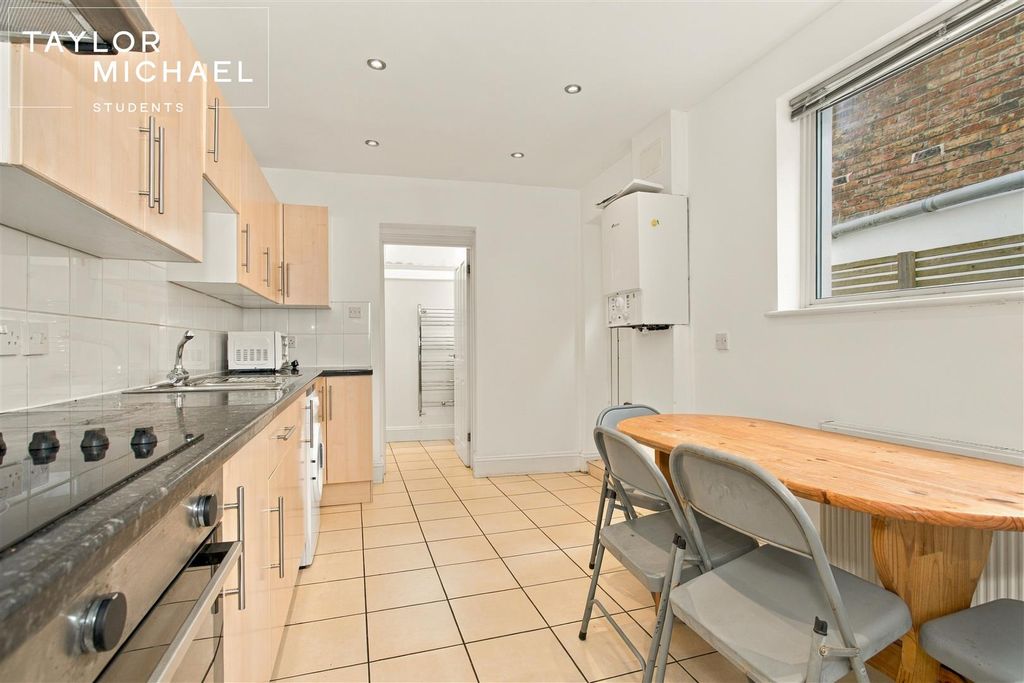 Property photo 1 of 23 Kitchen