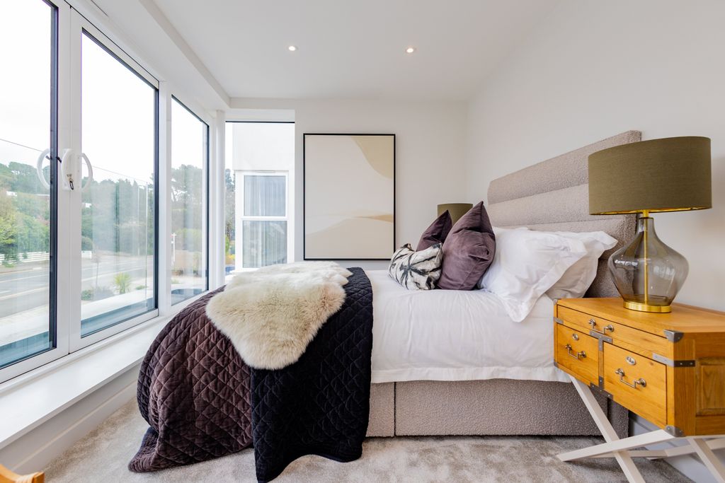 Additional image 14 of 4 bed detached house to rent302 Sandbanks Road, Lilliput, Poole BH14