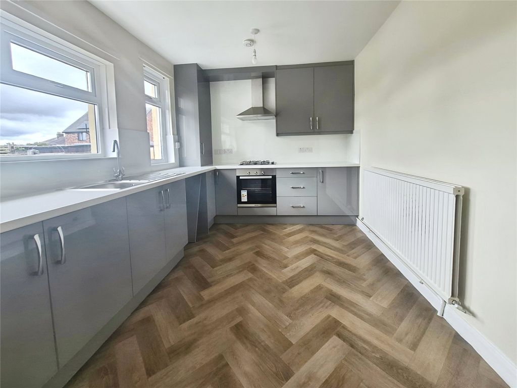 Property photo 3 of 6 Picture No. 05