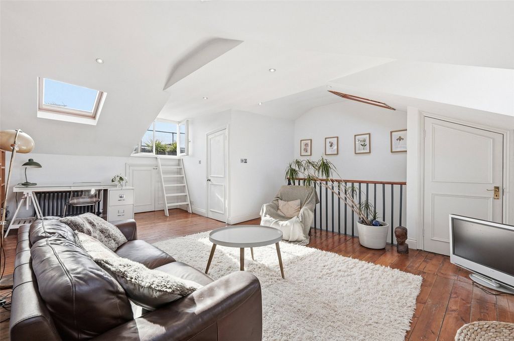 Property photo 2 of 15 Picture No. 48