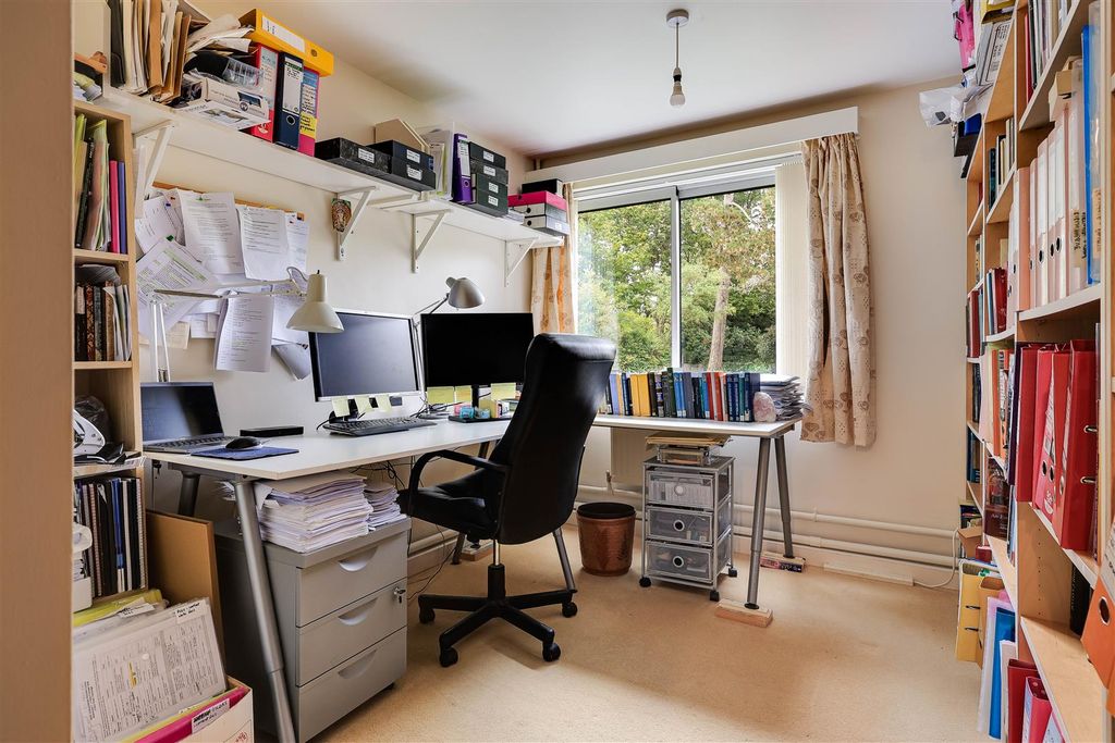 Property photo 3 of 19 Img (3).Jpg