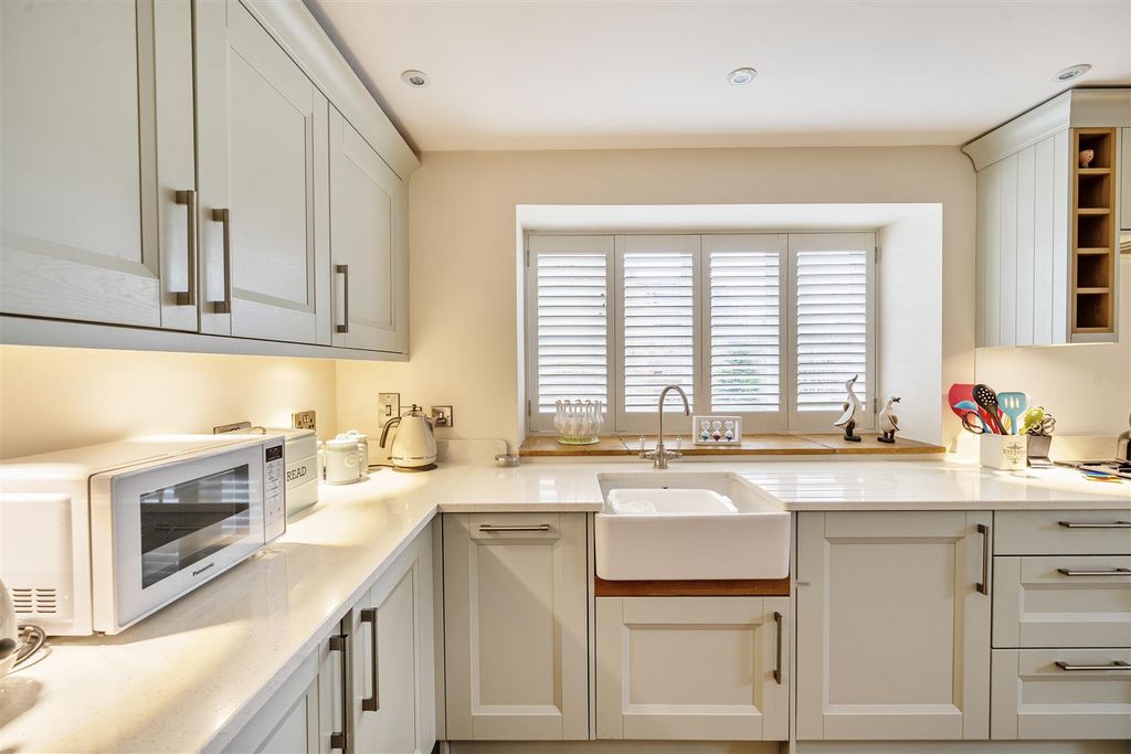 Property photo 3 of 19 1402777-17-6970Df1d75Bdb.Jpg