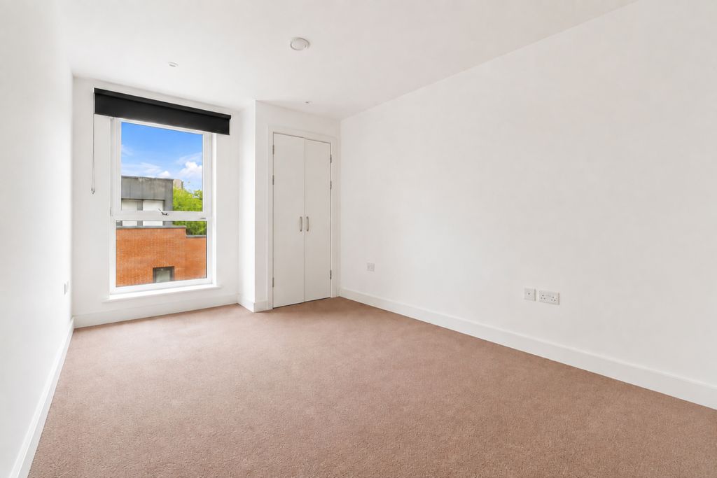Property photo 3 of 11 Image 16