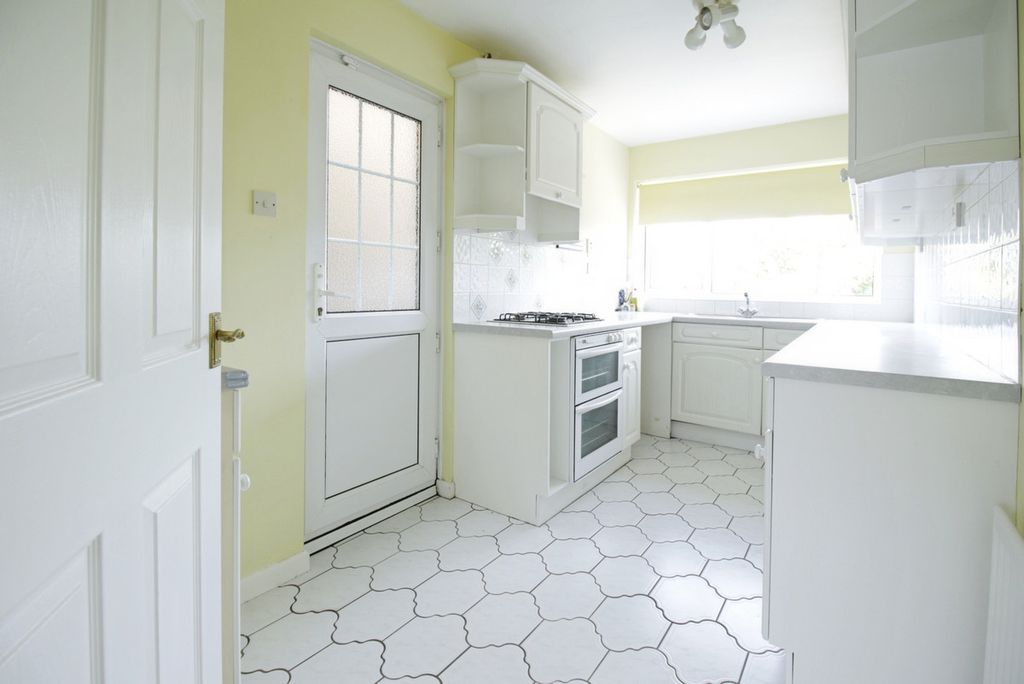 Property photo 3 of 7