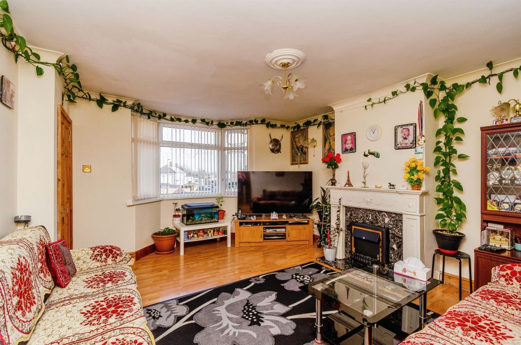 Property photo 3 of 17