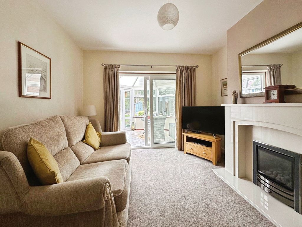 Property photo 3 of 21