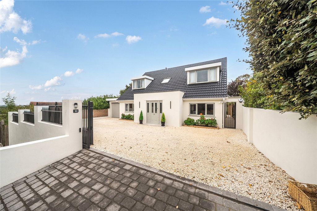 Property photo 1 of 31 Picture No. 34