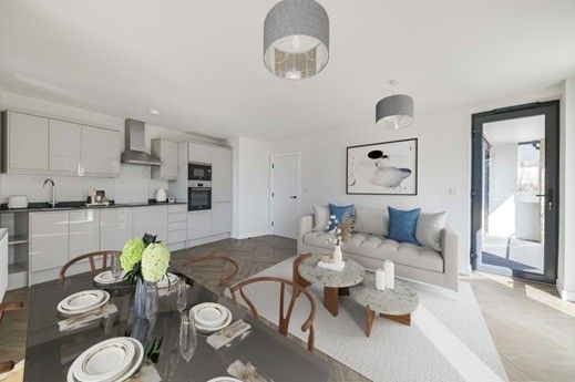 Property photo 1 of 4 Luxury 2-Bed First Floor Apartment With Balcony Â€“ Kingston Road, Raynes Park