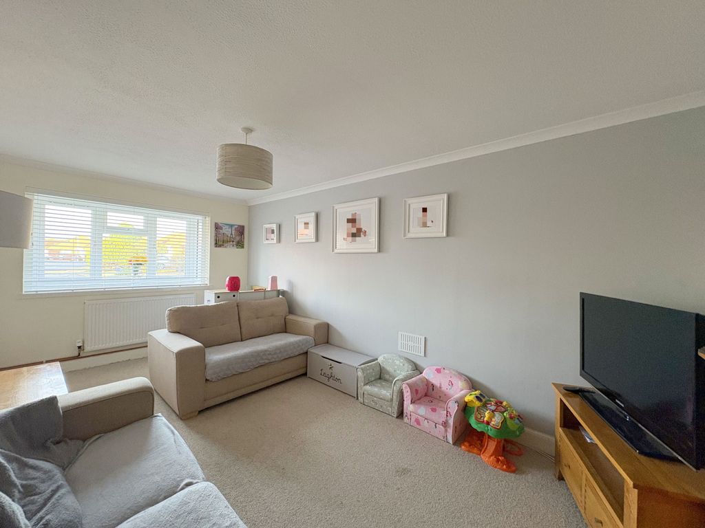 Property photo 3 of 17 Gallery