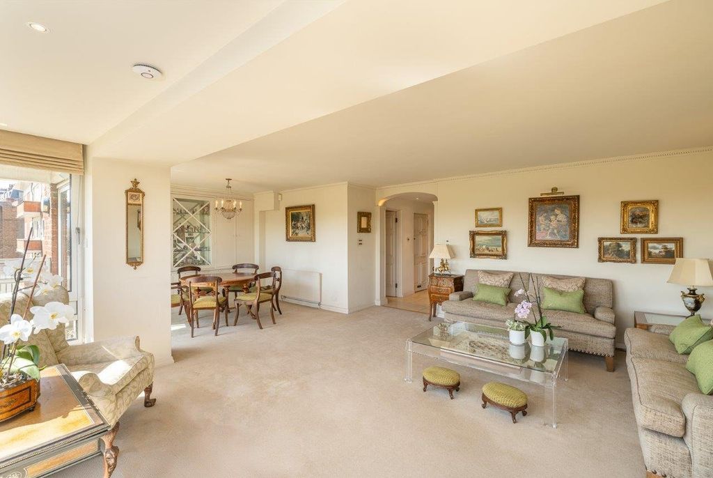 Property photo 3 of 12 Picture No. 10