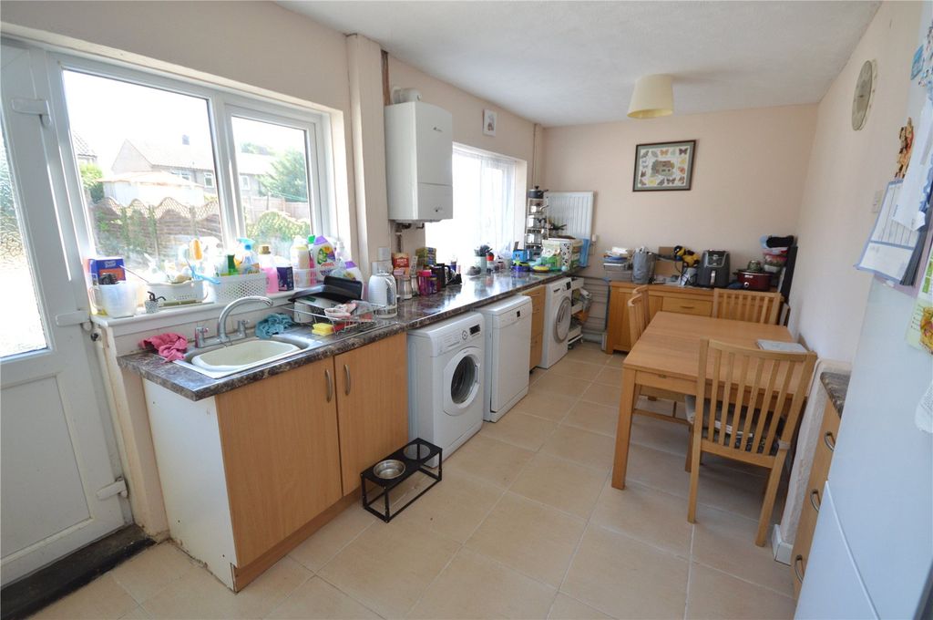 Property photo 3 of 11 Picture No. 19