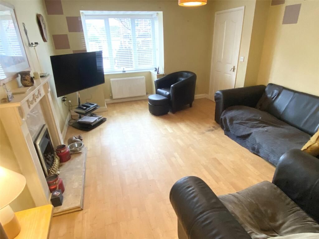 Property photo 2 of 14