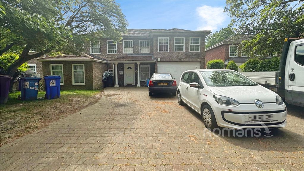 Property photo 1 of 25 Picture No. 11