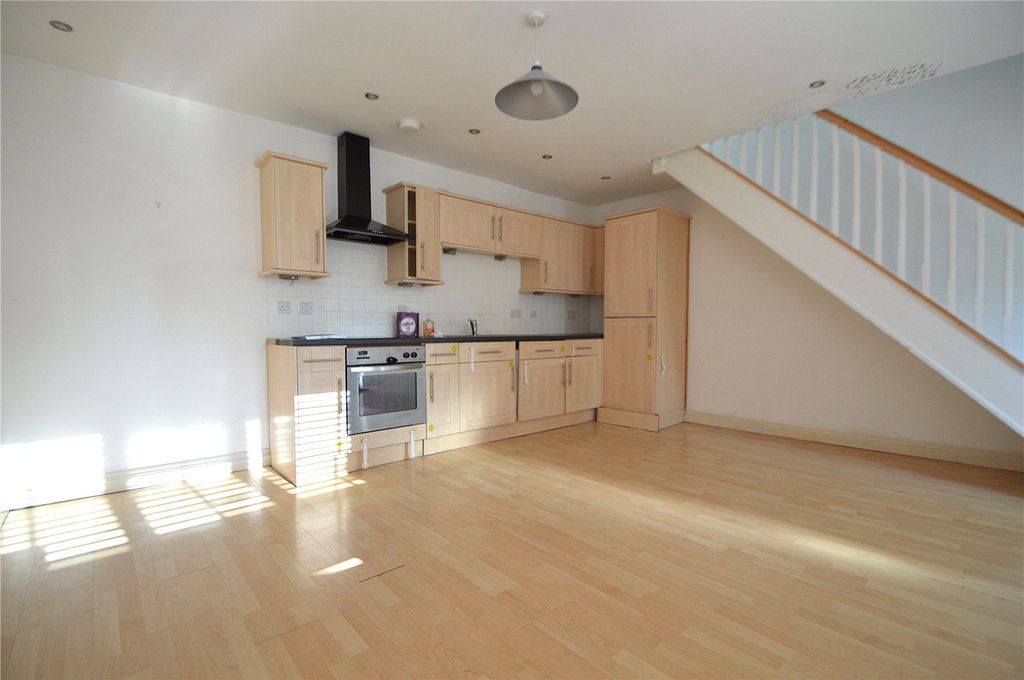 Property photo 2 of 8 Picture No. 05