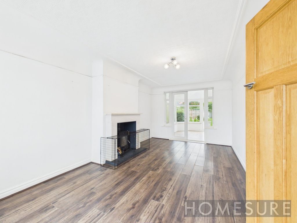 Property photo 2 of 27 Picture No. 04