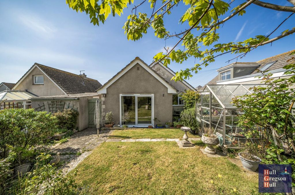 Property photo 2 of 18 1370Dbf1-d0cc-42c4-9658-7c018Fea6723.Jpg
