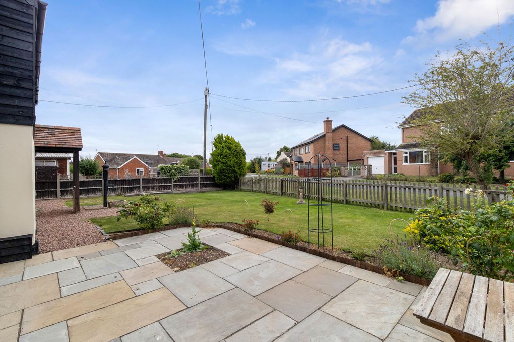 Additional image 16 of 3 bed detached house for saleGrove Crescent, Upton-Upon-Severn, Worcester WR8