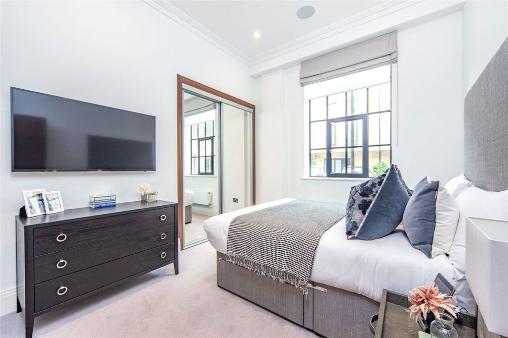 Property photo 3 of 6 Picture No. 05