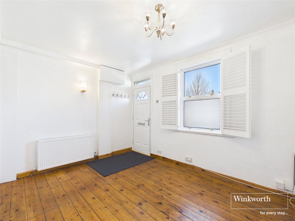 Property photo 3 of 19 Picture No. 02